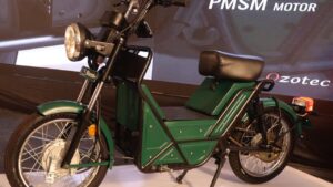 Here is image of Ozotec Bheem electric scooter in black and dark green colour